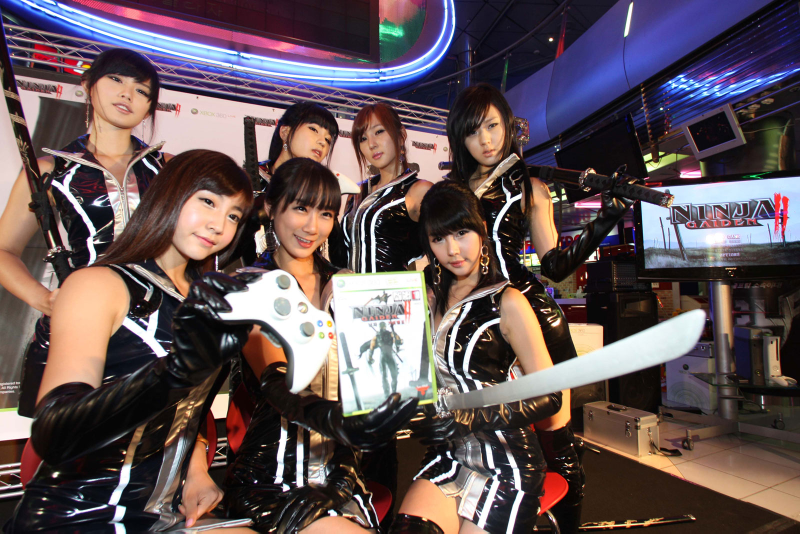 Illustration for article titled Ninja Gaiden II Sexy Photo Event Fun Time